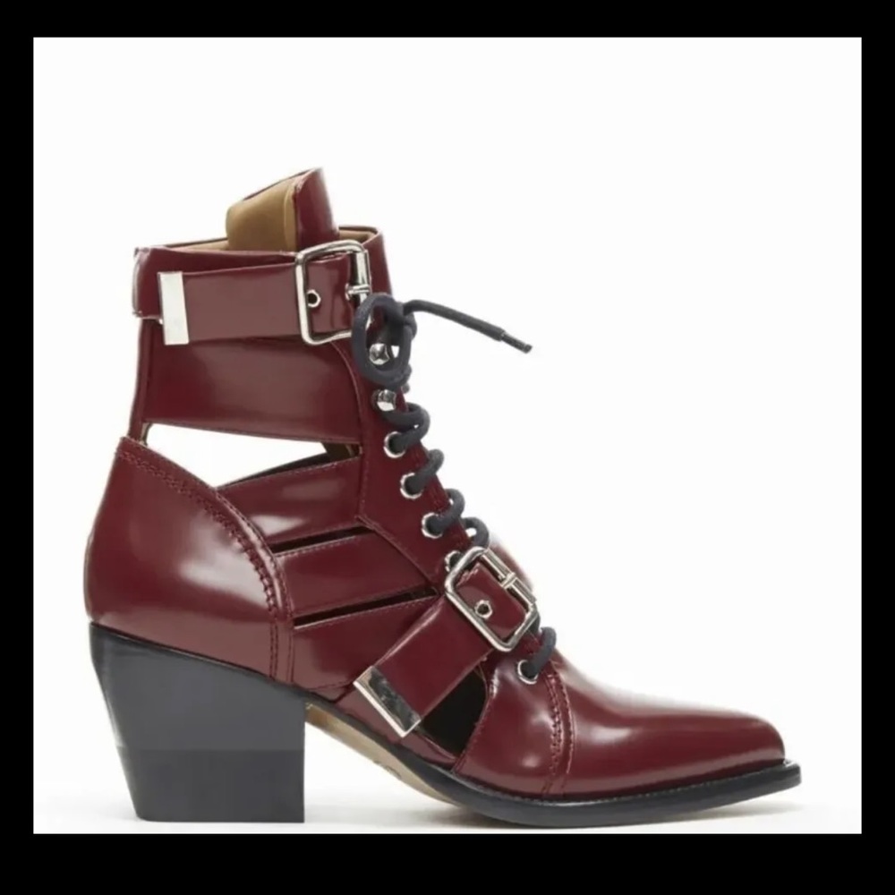Chloe Ankle Boots- BRAND NEW- Size 7.5 + 5 FREE Authentic GUCCI  sunglass cases.